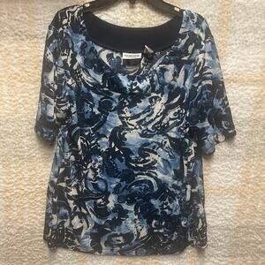 Chico's Short Sleeve Blouse Top Crew Neckline Size 2 Blue White Comfy Easy Care